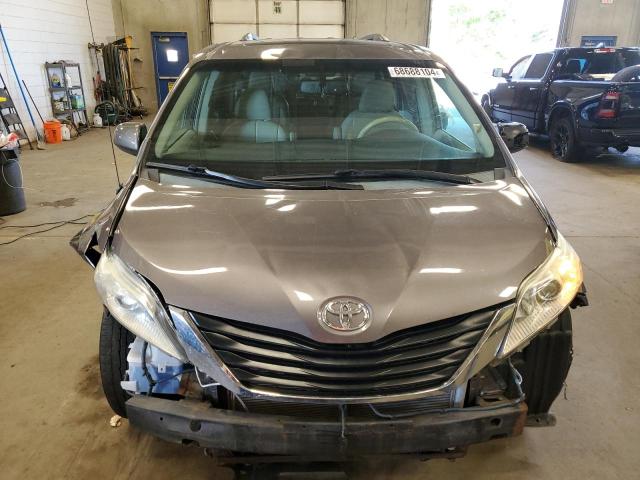 Photo 4 VIN: 5TDYK3DC2DS368539 - TOYOTA SIENNA XLE 