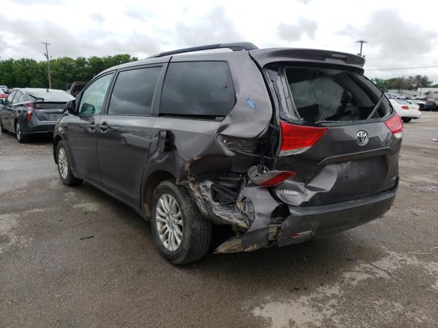 Photo 2 VIN: 5TDYK3DC2DS377922 - TOYOTA SIENNA XLE 