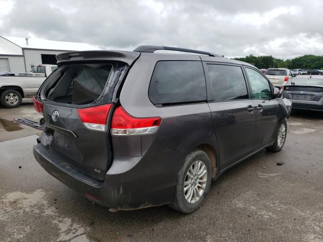 Photo 3 VIN: 5TDYK3DC2DS377922 - TOYOTA SIENNA XLE 