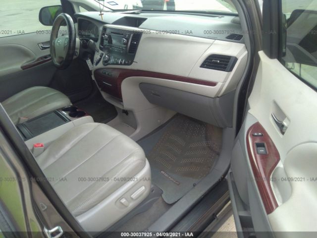 Photo 4 VIN: 5TDYK3DC2DS385549 - TOYOTA SIENNA 