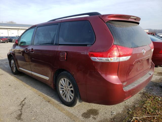 Photo 2 VIN: 5TDYK3DC2DS402267 - TOYOTA SIENNA XLE 