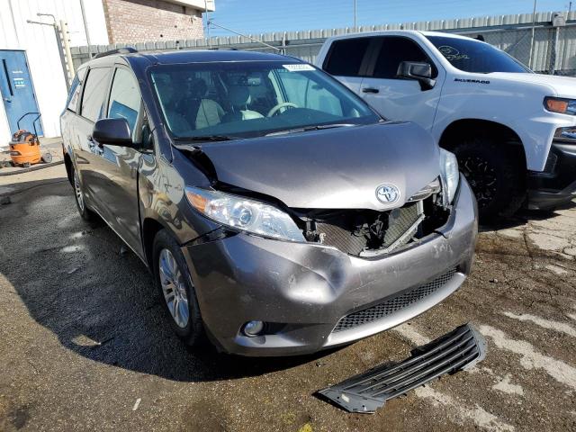 Photo 3 VIN: 5TDYK3DC2ES411181 - TOYOTA SIENNA XLE 