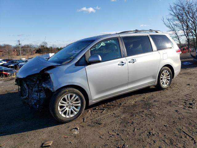 Photo 0 VIN: 5TDYK3DC2ES433584 - TOYOTA SIENNA XLE 