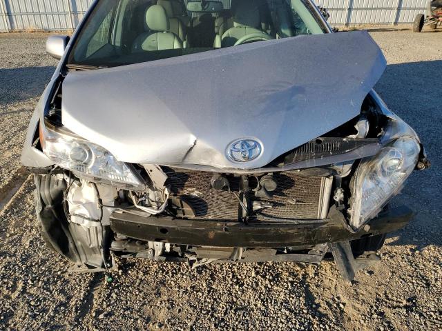 Photo 11 VIN: 5TDYK3DC2ES460767 - TOYOTA SIENNA XLE 