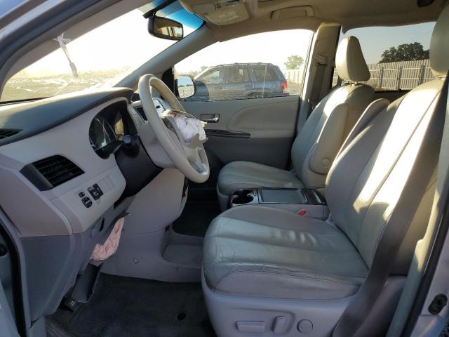 Photo 6 VIN: 5TDYK3DC2ES460767 - TOYOTA SIENNA XLE 