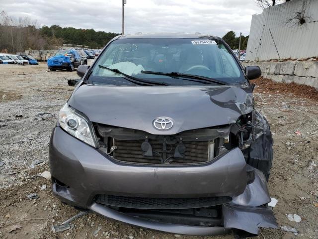 Photo 4 VIN: 5TDYK3DC2ES504881 - TOYOTA SIENNA XLE 