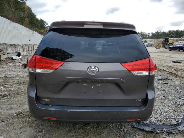 Photo 5 VIN: 5TDYK3DC2ES504881 - TOYOTA SIENNA XLE 