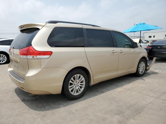 Photo 2 VIN: 5TDYK3DC2ES522121 - TOYOTA SIENNA XLE 