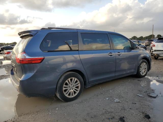 Photo 2 VIN: 5TDYK3DC2FS527787 - TOYOTA SIENNA XLE 