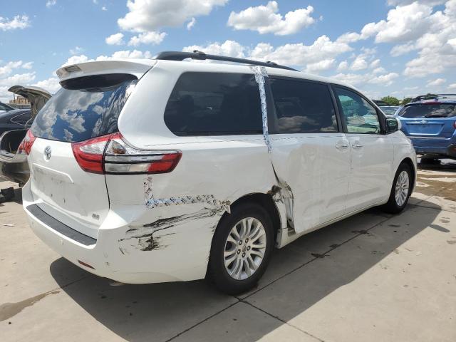 Photo 2 VIN: 5TDYK3DC2FS531161 - TOYOTA SIENNA XLE 