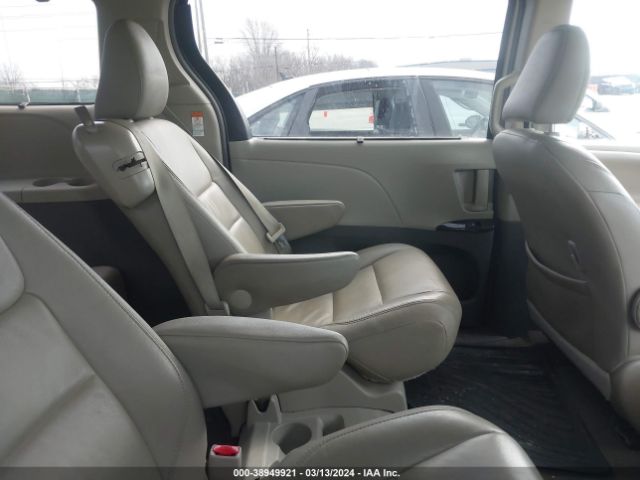 Photo 7 VIN: 5TDYK3DC2FS545979 - TOYOTA SIENNA 