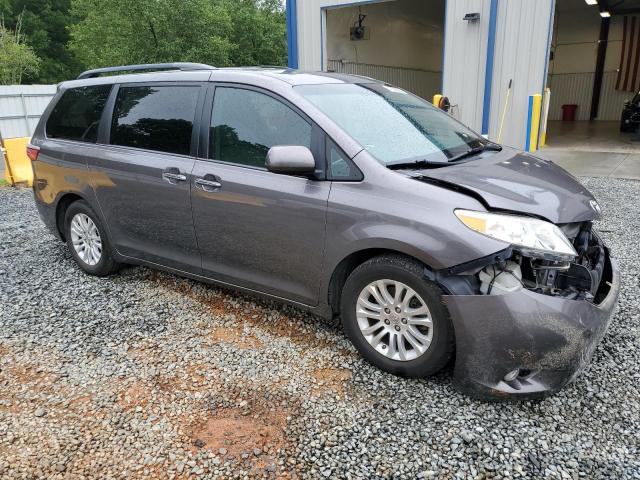 Photo 3 VIN: 5TDYK3DC2FS546291 - TOYOTA SIENNA XLE 