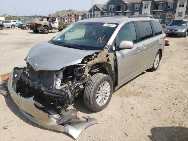 Photo 1 VIN: 5TDYK3DC2FS549661 - TOYOTA SIENNA XLE 