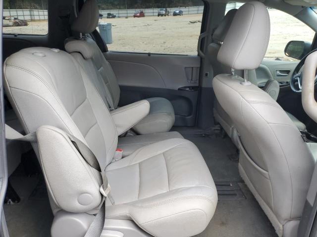 Photo 10 VIN: 5TDYK3DC2FS558893 - TOYOTA SIENNA XLE 