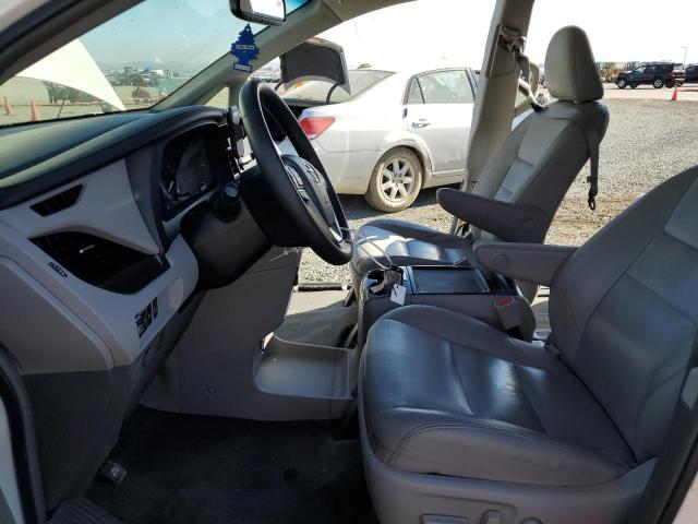 Photo 6 VIN: 5TDYK3DC2FS565486 - TOYOTA SIENNA XLE 