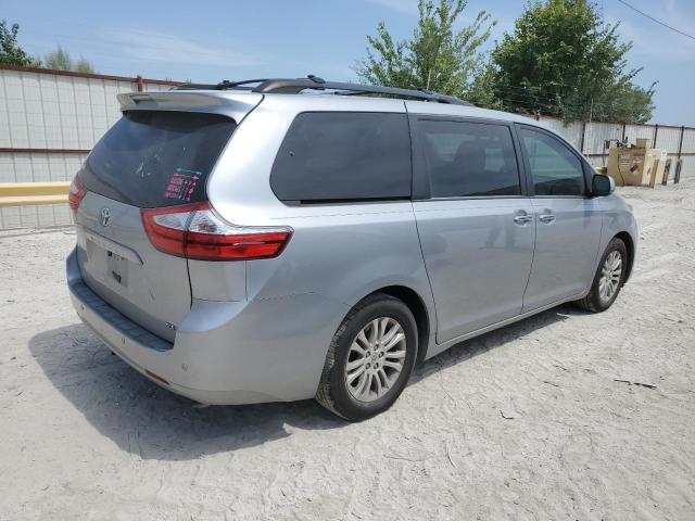 Photo 2 VIN: 5TDYK3DC2FS566735 - TOYOTA SIENNA XLE 