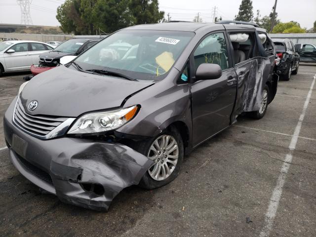 Photo 1 VIN: 5TDYK3DC2FS571921 - TOYOTA SIENNA XLE 