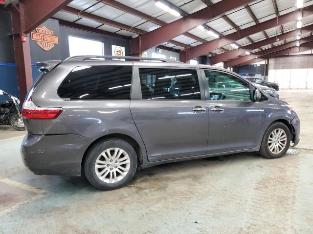 Photo 2 VIN: 5TDYK3DC2FS572776 - TOYOTA SIENNA XLE 