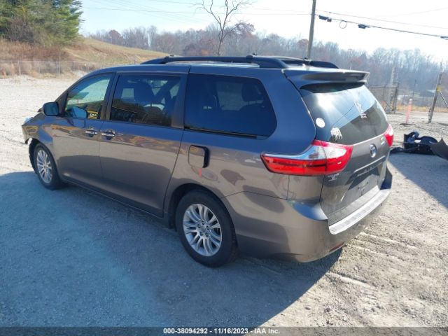 Photo 2 VIN: 5TDYK3DC2FS582854 - TOYOTA SIENNA 