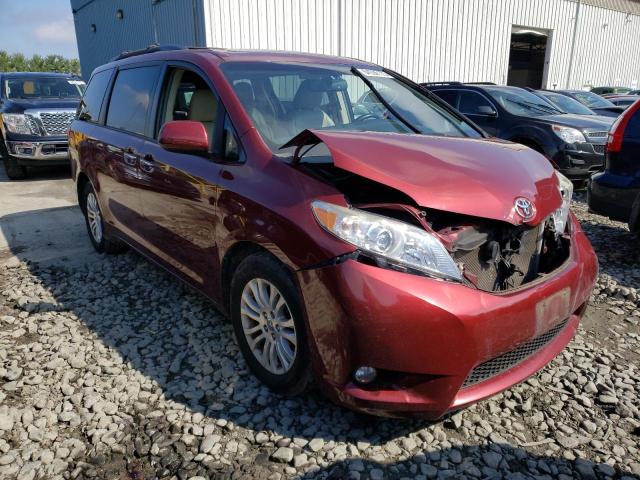 Photo 3 VIN: 5TDYK3DC2FS590548 - TOYOTA SIENNA XLE 