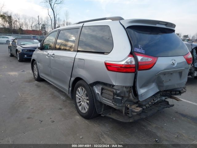 Photo 2 VIN: 5TDYK3DC2FS623189 - TOYOTA SIENNA 