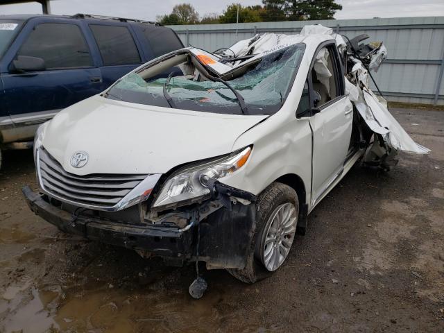 Photo 1 VIN: 5TDYK3DC2FS624746 - TOYOTA SIENNA XLE 