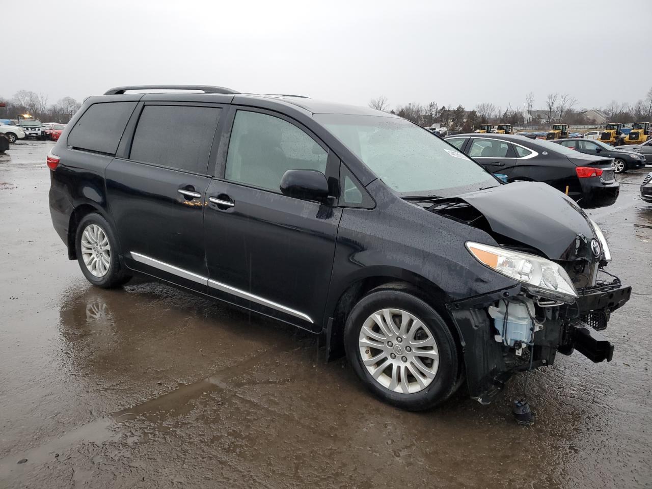 Photo 3 VIN: 5TDYK3DC2FS674367 - TOYOTA SIENNA 