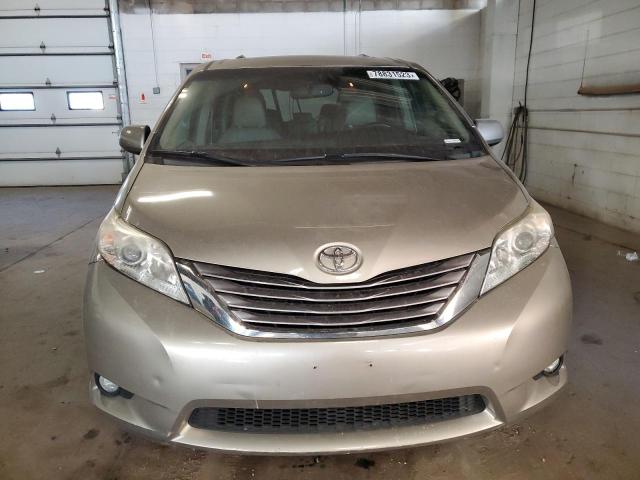 Photo 4 VIN: 5TDYK3DC2GS698606 - TOYOTA SIENNA XLE 