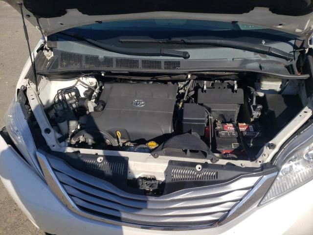 Photo 11 VIN: 5TDYK3DC2GS711225 - TOYOTA SIENNA XLE 