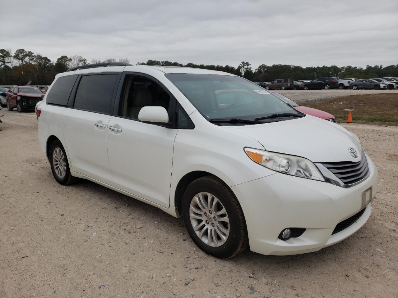 Photo 3 VIN: 5TDYK3DC2GS718224 - TOYOTA SIENNA 