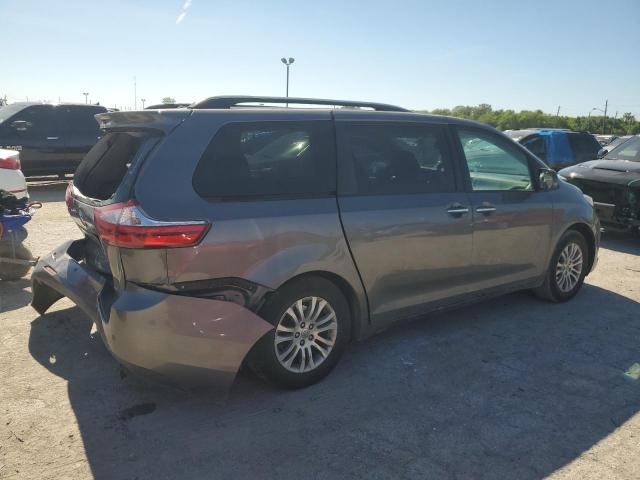 Photo 2 VIN: 5TDYK3DC2GS733239 - TOYOTA SIENNA XLE 