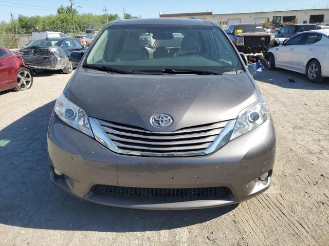 Photo 4 VIN: 5TDYK3DC2GS733239 - TOYOTA SIENNA XLE 