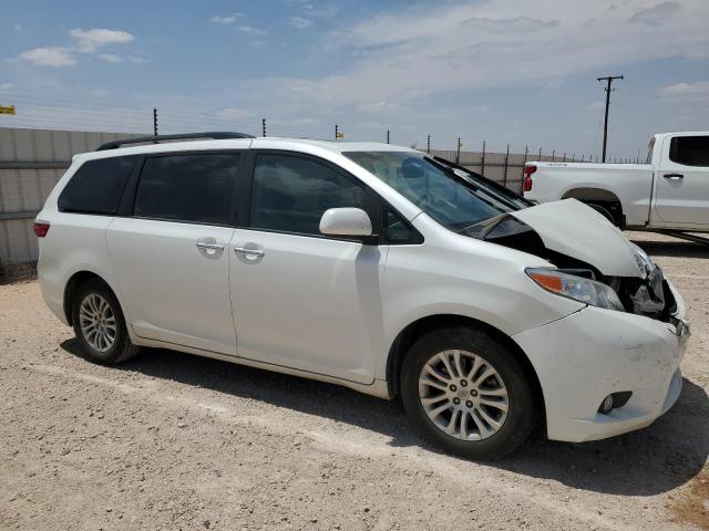 Photo 3 VIN: 5TDYK3DC2GS741373 - TOYOTA SIENNA XLE 