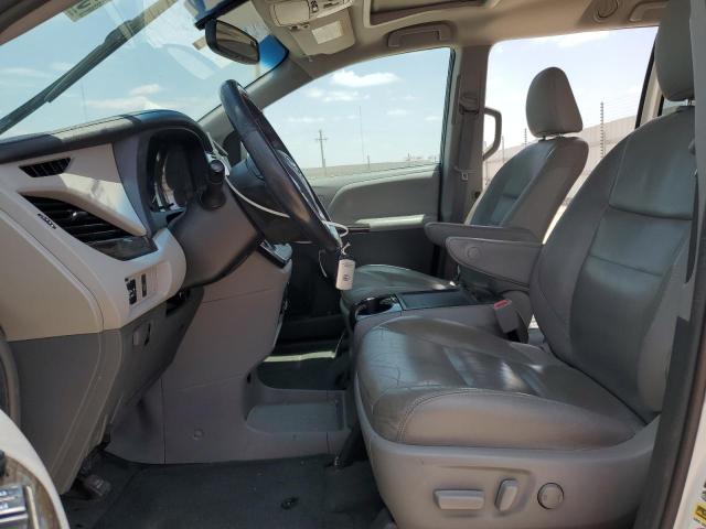 Photo 6 VIN: 5TDYK3DC2GS741373 - TOYOTA SIENNA XLE 