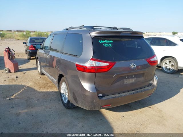 Photo 2 VIN: 5TDYK3DC2GS742975 - TOYOTA SIENNA 