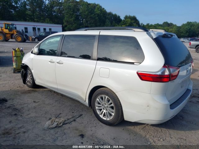 Photo 2 VIN: 5TDYK3DC2GS747674 - TOYOTA SIENNA 