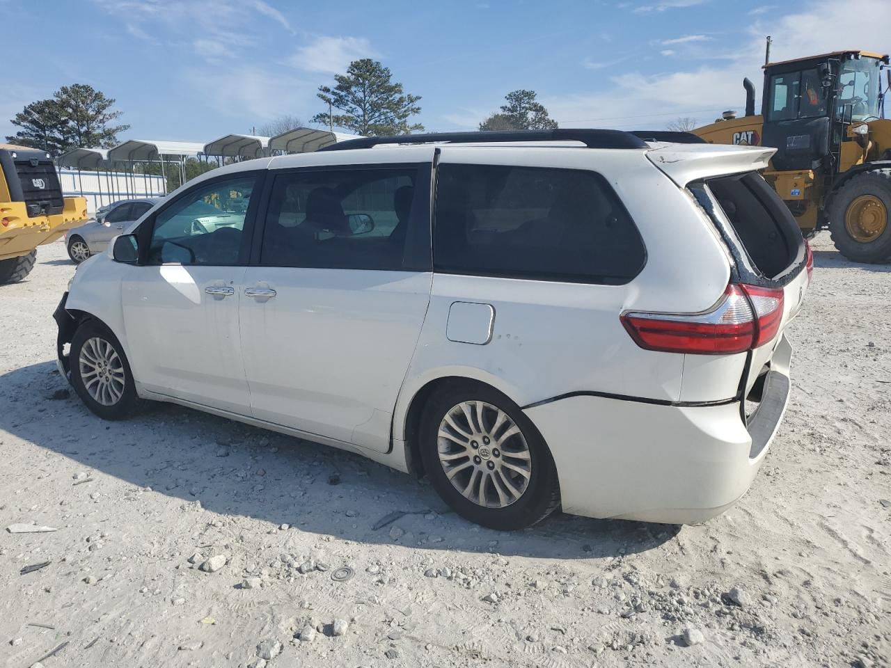 Photo 1 VIN: 5TDYK3DC2GS748193 - TOYOTA SIENNA 