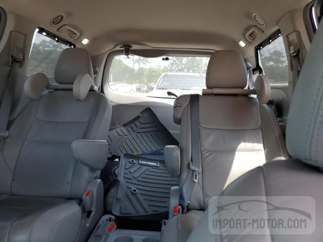 Photo 9 VIN: 5TDYK3DC2GS756813 - TOYOTA SIENNA 