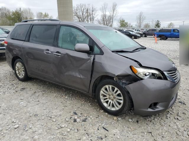 Photo 3 VIN: 5TDYK3DC3BS034999 - TOYOTA SIENNA XLE 