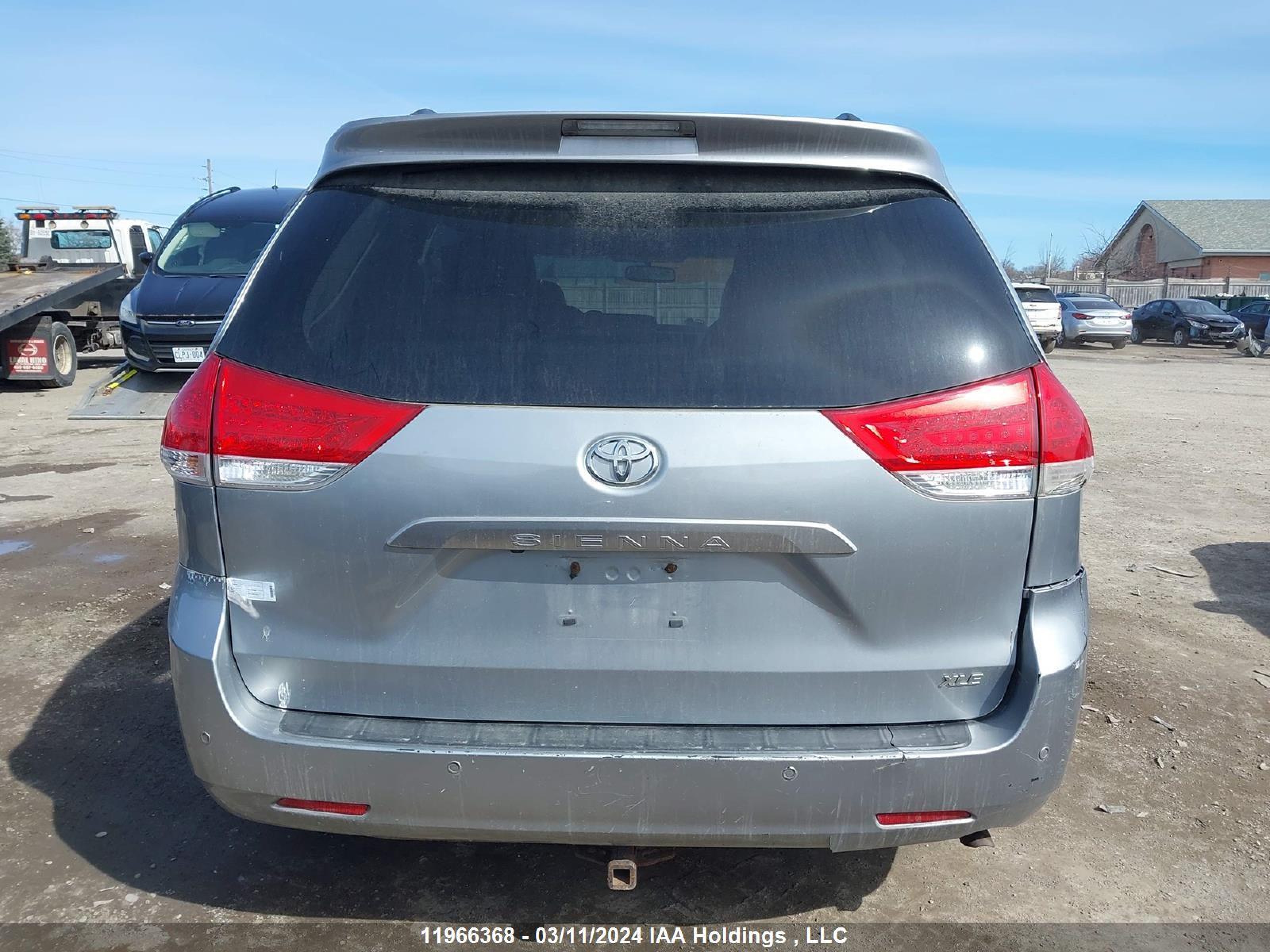 Photo 15 VIN: 5TDYK3DC3BS054010 - TOYOTA SIENNA 