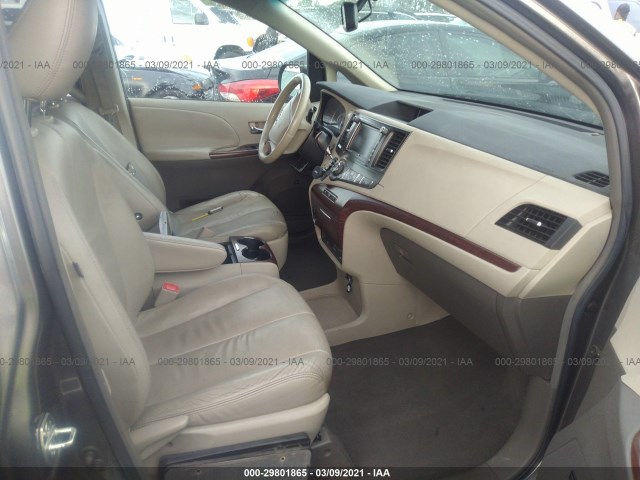 Photo 4 VIN: 5TDYK3DC3BS054959 - TOYOTA SIENNA 