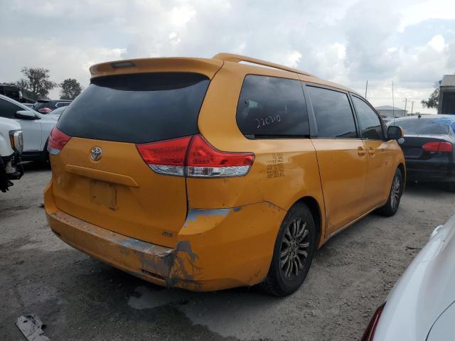 Photo 3 VIN: 5TDYK3DC3BS057179 - TOYOTA SIENNA XLE 