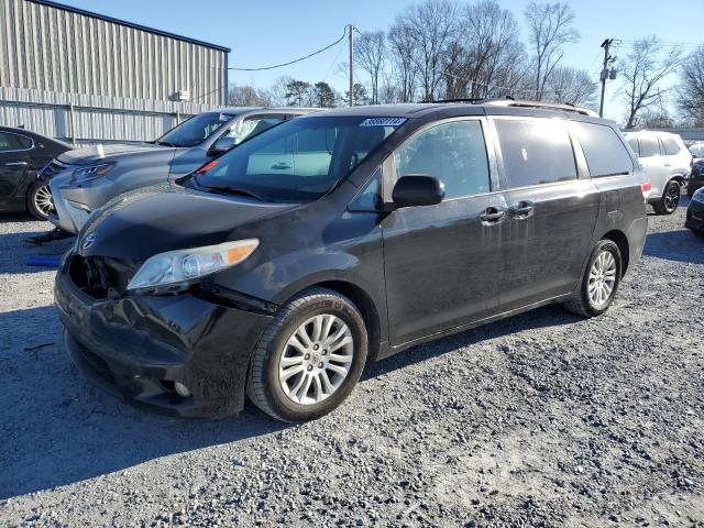 Photo 0 VIN: 5TDYK3DC3BS059966 - TOYOTA SIENNA XLE 