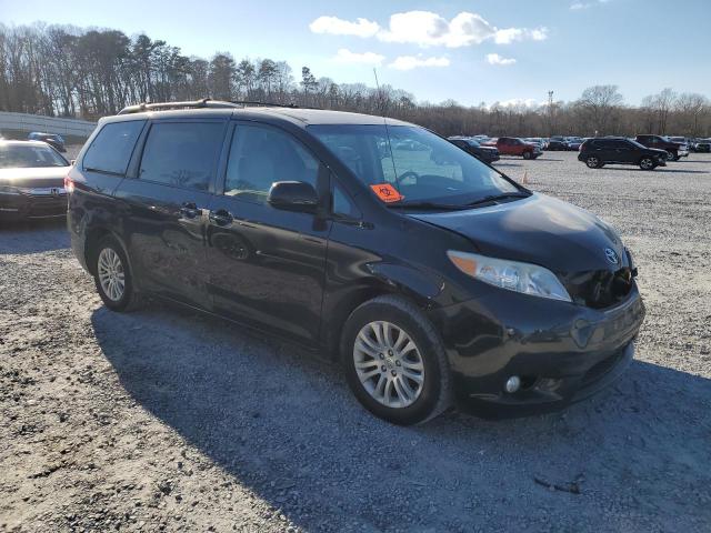 Photo 3 VIN: 5TDYK3DC3BS059966 - TOYOTA SIENNA XLE 