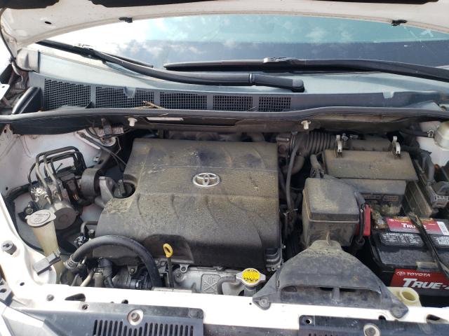 Photo 6 VIN: 5TDYK3DC3BS066951 - TOYOTA SIENNA XLE 