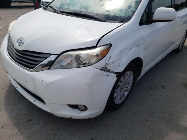 Photo 8 VIN: 5TDYK3DC3BS066951 - TOYOTA SIENNA XLE 