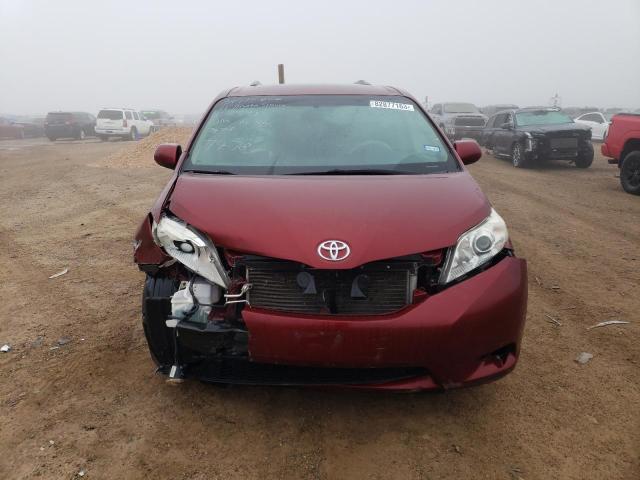 Photo 4 VIN: 5TDYK3DC3BS077478 - TOYOTA SIENNA XLE 