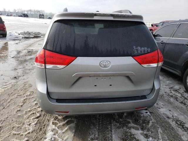 Photo 5 VIN: 5TDYK3DC3BS091610 - TOYOTA SIENNA XLE 