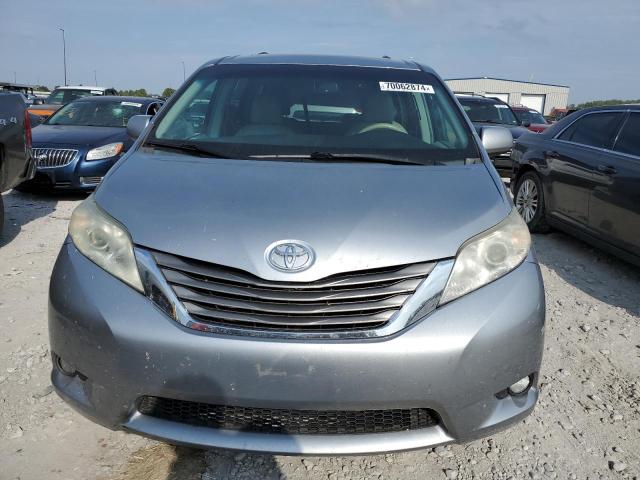 Photo 4 VIN: 5TDYK3DC3BS136951 - TOYOTA SIENNA 