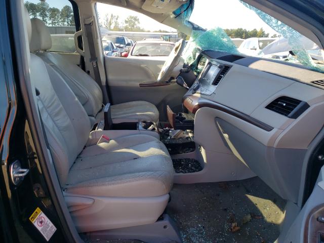 Photo 4 VIN: 5TDYK3DC3BS144709 - TOYOTA SIENNA XLE 